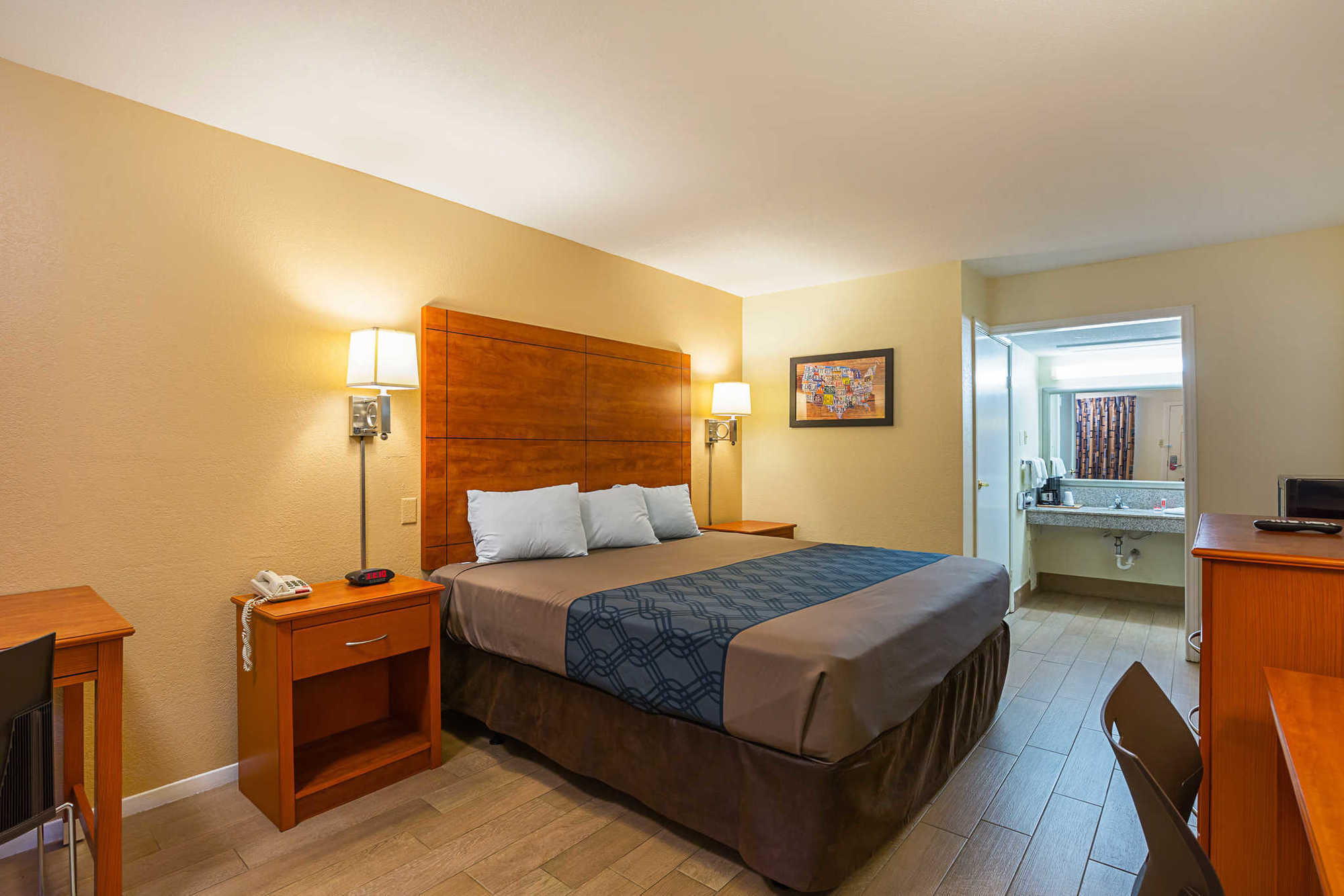 Econo Lodge Huntsville- University Area 客房 照片