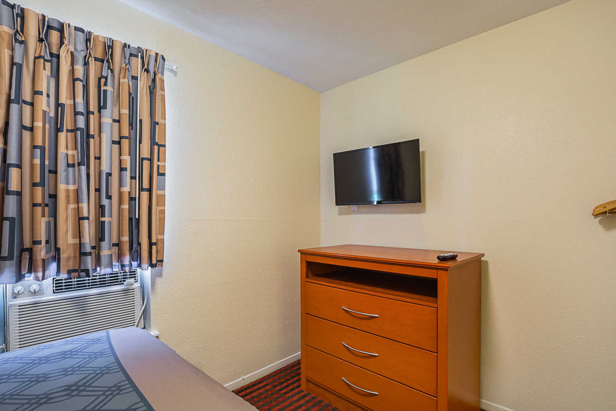 Econo Lodge Huntsville- University Area 客房 照片